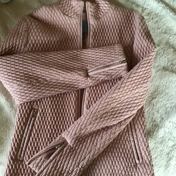 Quilted fitted jacket - Picture 4 of 6